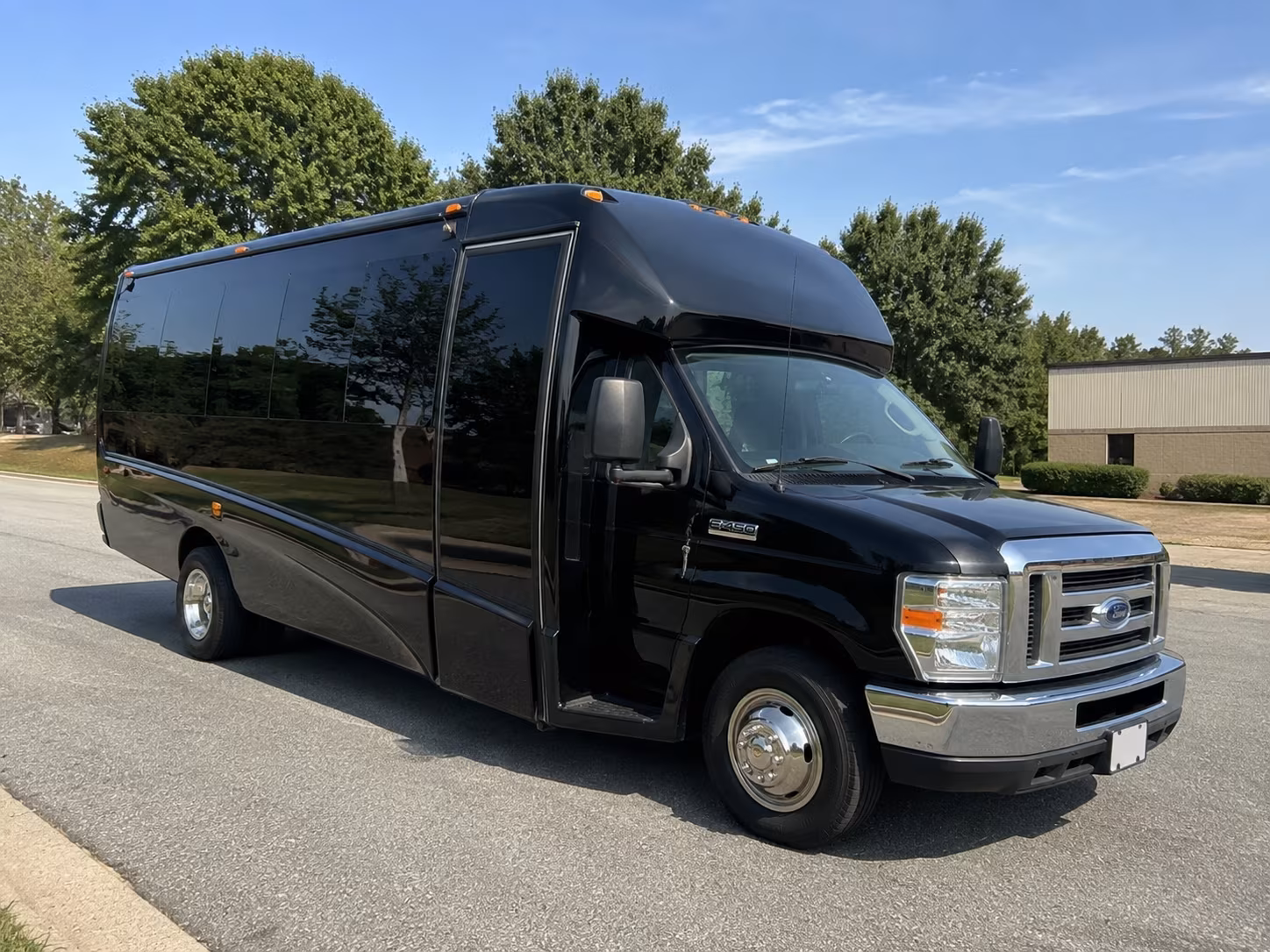 bus rentals for bands performers and touring groups in new york