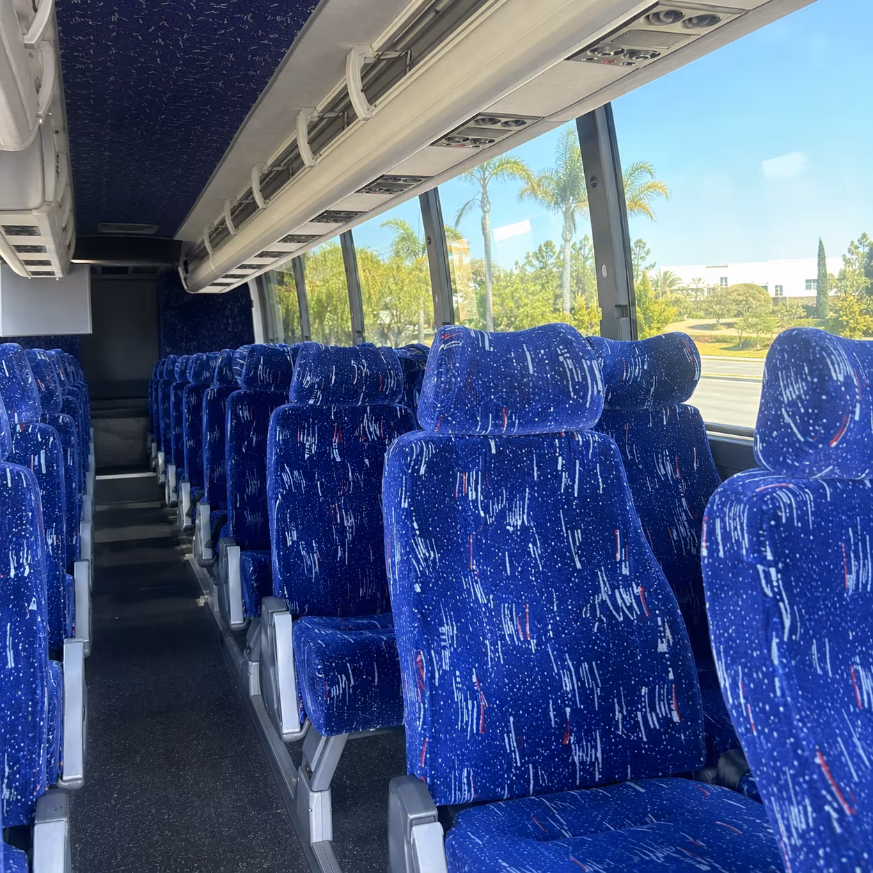 charter bus transfers between jfk and manhattan hotels