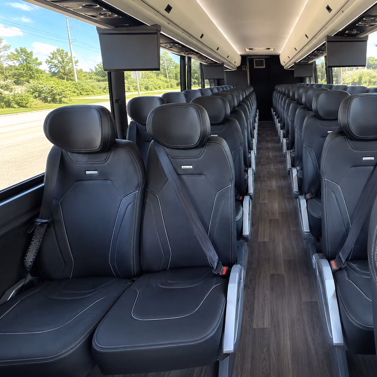 manhattan charter buses